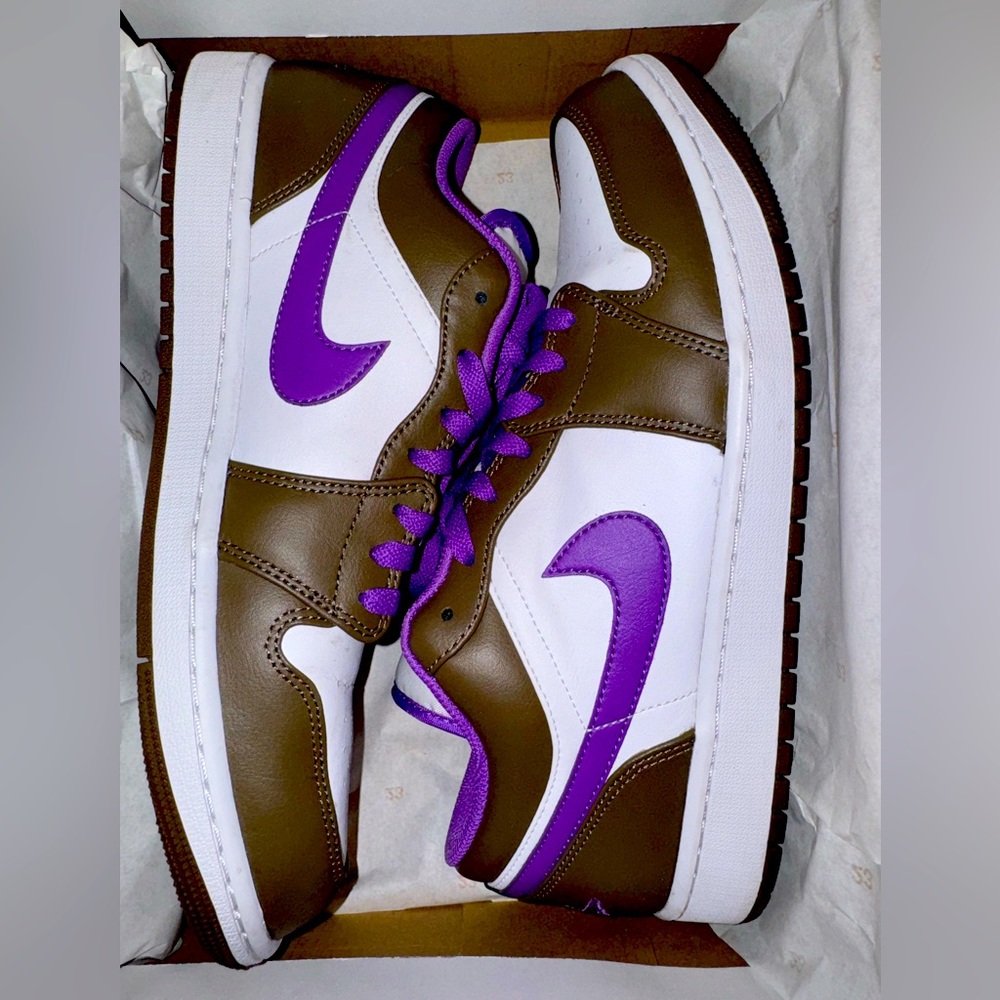 Air Jordan 1 low palomino wild berry white new